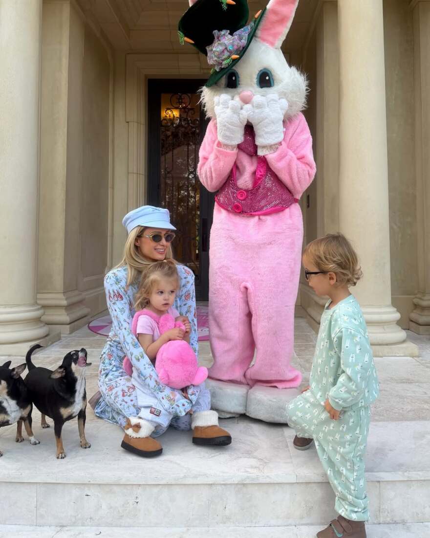 Πάρις Χίλτον: Τα στιγμιότυπα με τα παιδιά της από το Πάσχα