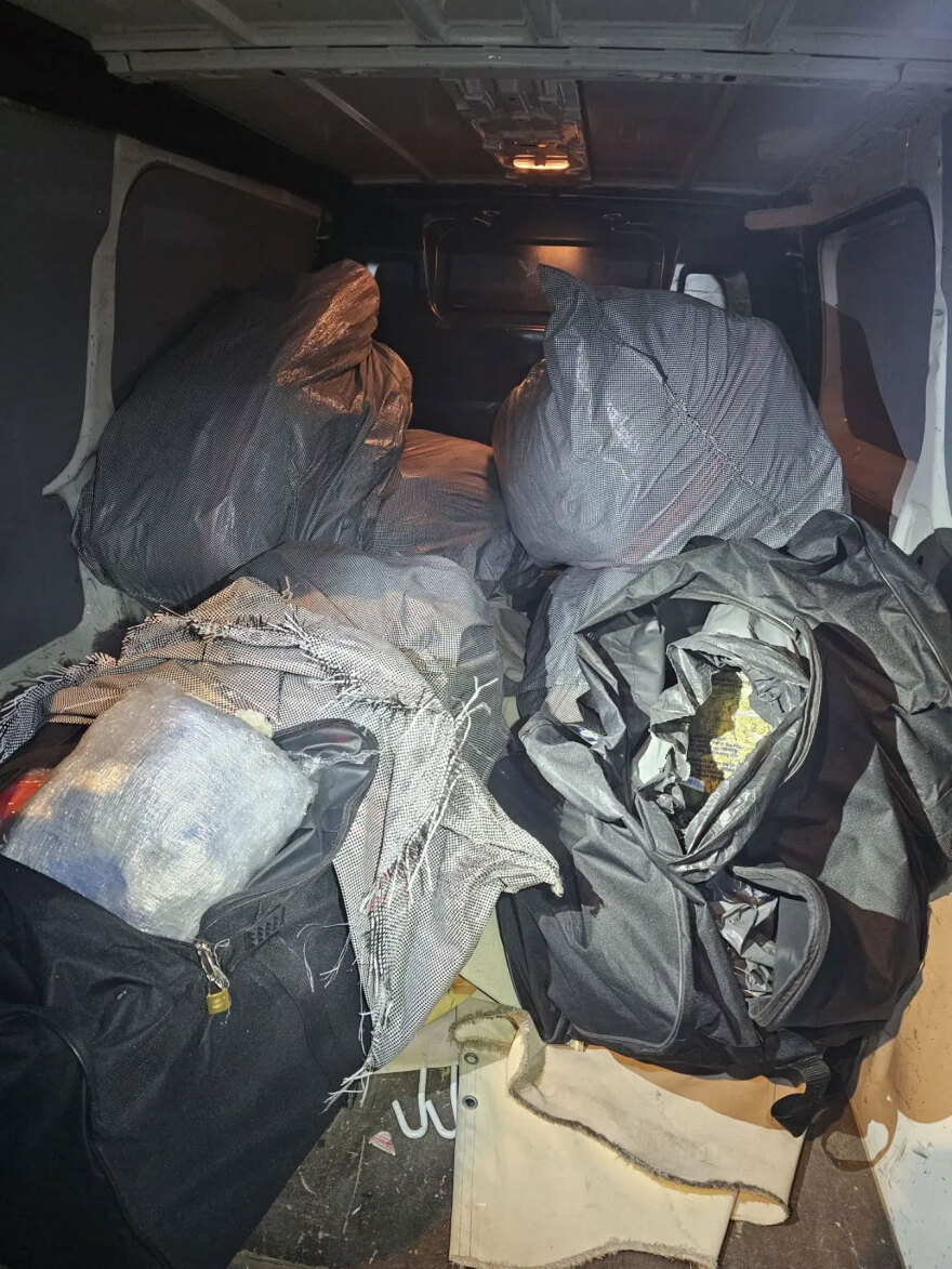 Κατασχέθηκαν περισσότερα από 164 κιλά κάνναβης σε περιοχή της Αθήνας, συνελήφθησαν τέσσερα άτομα