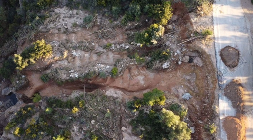 Καλλιτεχνούπολη: Νέες εικόνες από drone από τη χαράδρα που δημιούργησε η κακοκαιρία Erminio