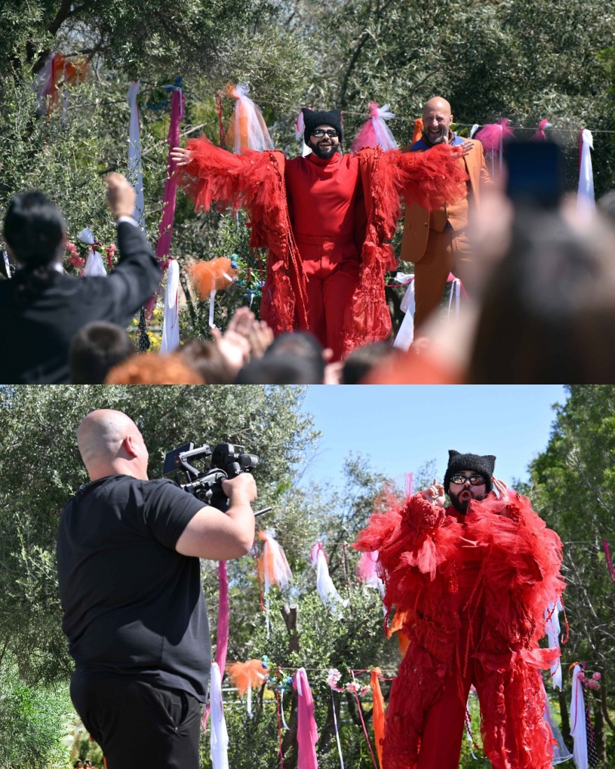 Ο Ακύλας εισβάλλει σε σειρά της ΕΡΤ, δείτε φωτογραφίες από τα γυρίσματα