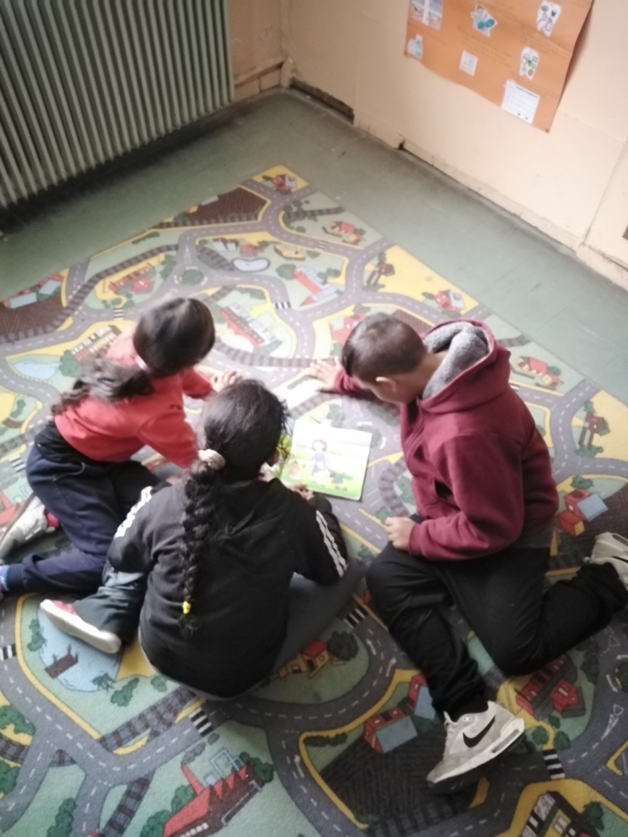 Παγκόσμια Ημέρα Ρομά: Ένα σχολείο που δίνει φωνή, ευκαιρίες και ελπίδα