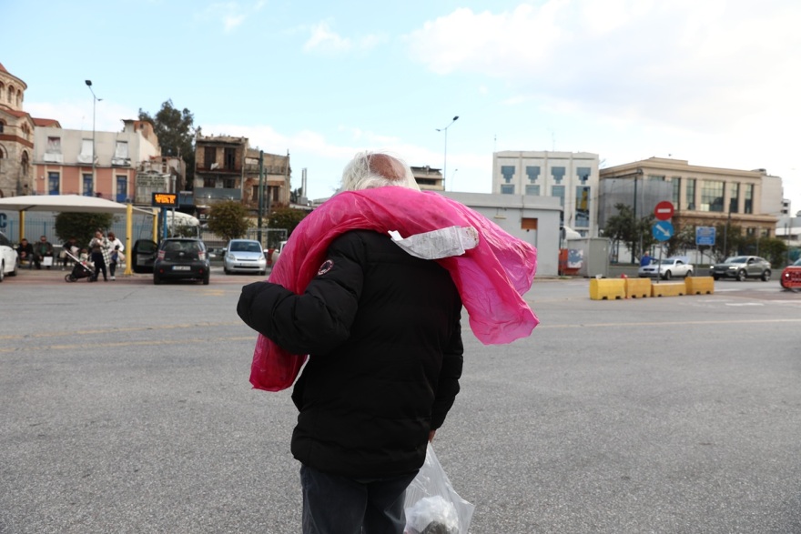 Εγκαταλείπουν το κλεινόν άστυ οι εκδρομείς του Πάσχα: Κίνηση σε εθνικές οδούς, λιμάνια και ΚΤΕΛ