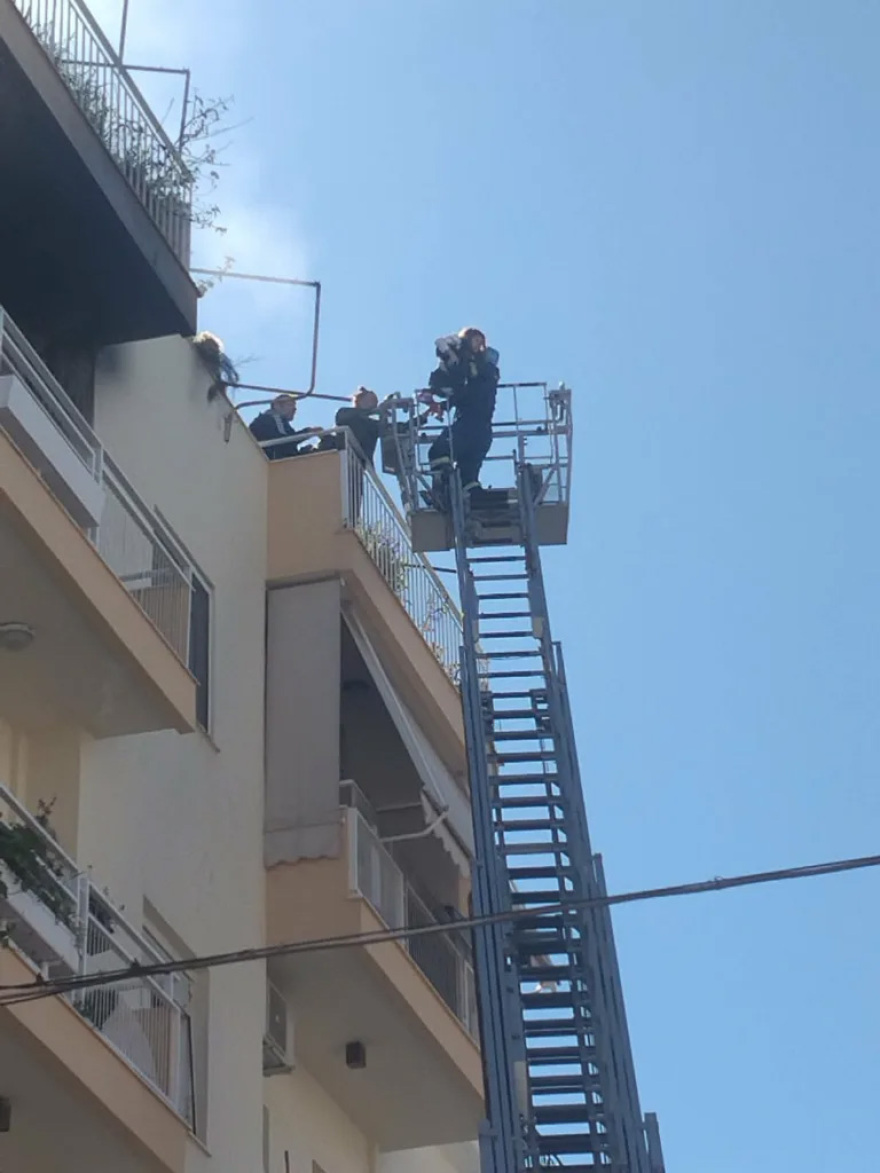 &Tau;&rho;&alpha;&gamma;&omega;&delta;ί&alpha; &sigma;&tau;&eta;&nu; &Pi;ά&tau;&rho;&alpha;: &Nu;&epsilon;&kappa;&rho;ή &gamma;&upsilon;&nu;&alpha;ί&kappa;&alpha; &pi;&omicron;&upsilon; &epsilon;&gamma;&kappa;&lambda;&omega;&beta;ί&sigma;&tau;&eta;&kappa;&epsilon; &alpha;&pi;ό &phi;&omega;&tau;&iota;ά &sigma;&epsilon; &delta;&iota;&alpha;&mu;έ&rho;&iota;&sigma;&mu;&alpha; &sigma;&tau;&alpha; &Psi;&eta;&lambda;ά &Alpha;&lambda;ώ&nu;&iota;&alpha;, &alpha;&pi;&epsilon;&gamma;&kappa;&lambda;&omega;&beta;ί&sigma;&tau;&eta;&kappa;&alpha;&nu; έ&nu;&omicron;&iota;&kappa;&omicron;&iota; - &Iota;&sigma;&chi;&upsilon;&rho;έ&sigmaf; &delta;&upsilon;&nu;ά&mu;&epsilon;&iota;&sigmaf; &sigma;&tau;&eta;&nu; &pi;&epsilon;&rho;&iota;&omicron;&chi;ή