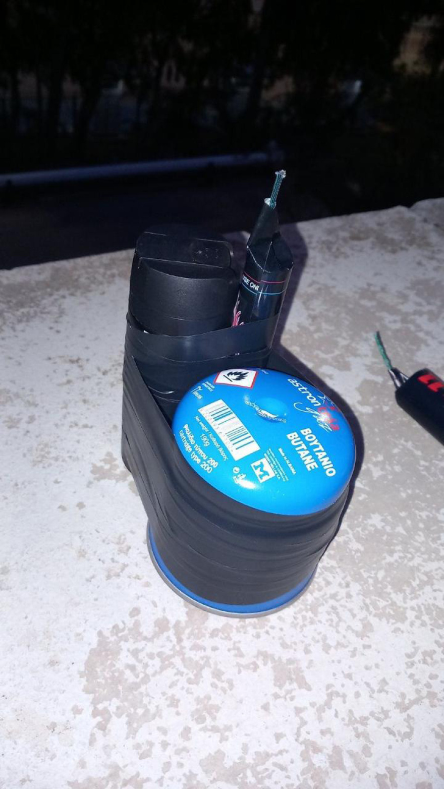 Επίθεση με κροτίδα σε λεωφορείο στον Πειραιά – Σύλληψη 14χρονου που είχε εκρηκτικά στο σακίδιό οτυ