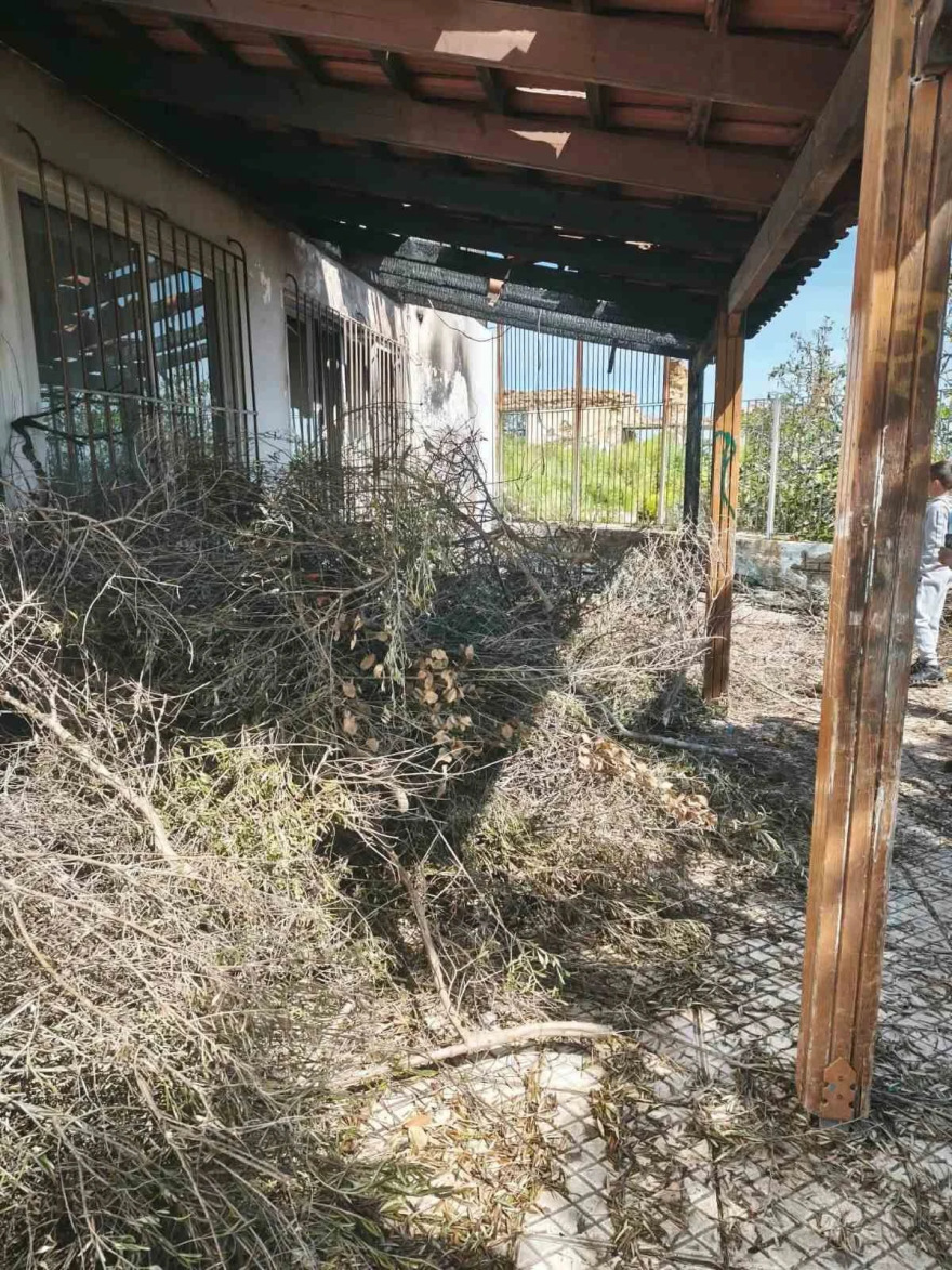 Στα Χανιά αντί για τον Ιούδα παραλίγο να κάψουν… το σχολείο: Μεγάλες ζημιές στο Γυμνάσιο Νέας Κυδωνίας, δείτε εικόνες