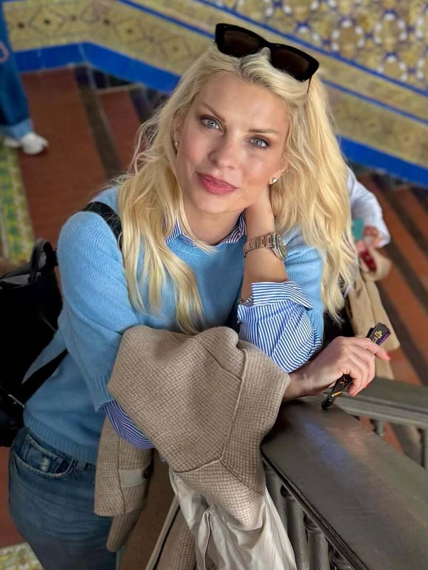 Η Ελένη Μενεγάκη περνάει τις διακοπές του Πάσχα στην Ισπανία με τον Μάκη Παντζόπουλο
