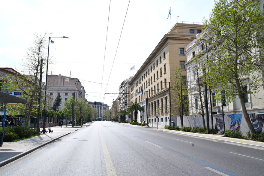 Άδειασε από κατοίκους η Αθήνα την Κυριακή του Πάσχα και «παραδόθηκε» στους τουρίστες, δείτε εικόνες