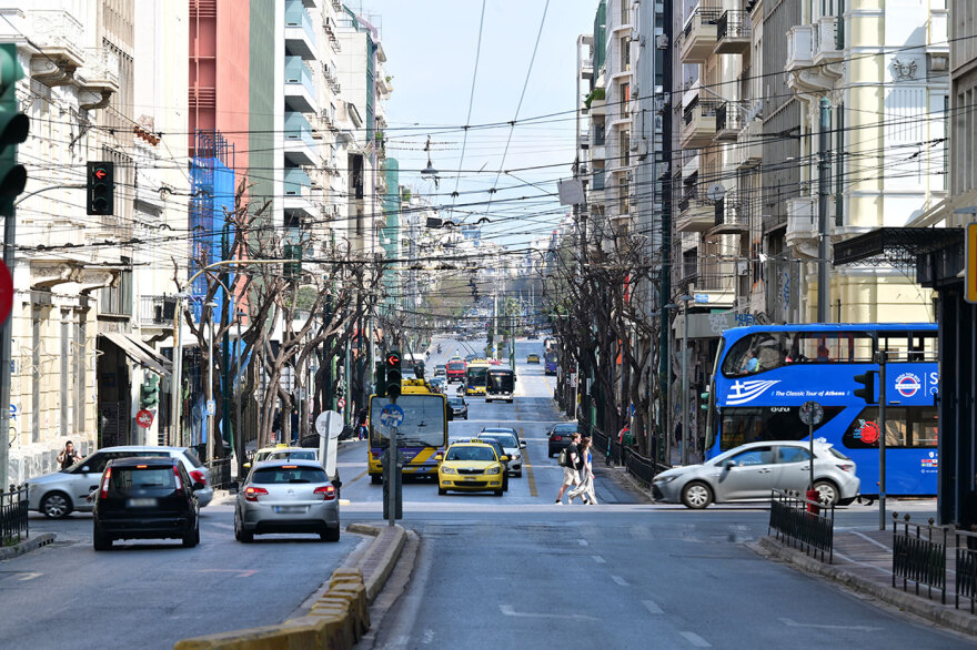 Άδειασε από κατοίκους η Αθήνα την Κυριακή του Πάσχα και «παραδόθηκε» στους τουρίστες, δείτε εικόνες