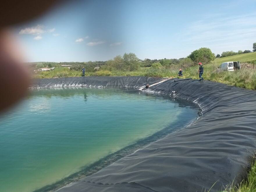 Διάσωση έξι σκύλων από ταμιευτήρα άρδευσης στην Κατερίνα, δείτε βίντεο και φωτογραφίες