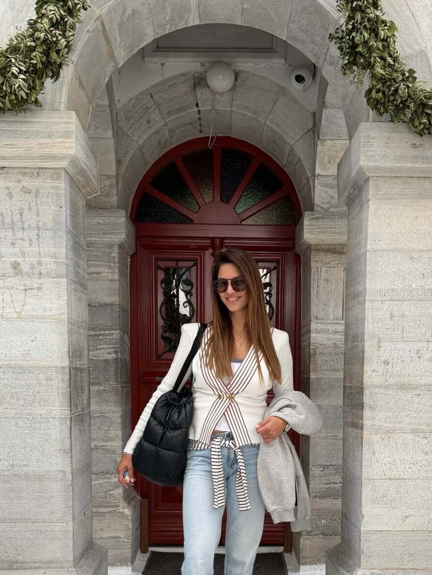 Η Κωνσταντίνα Ευρυπίδου πέρασε το Πάσχα στη Μύκονο με τον Φίλιππο Μιχόπουλο και τα παιδιά της