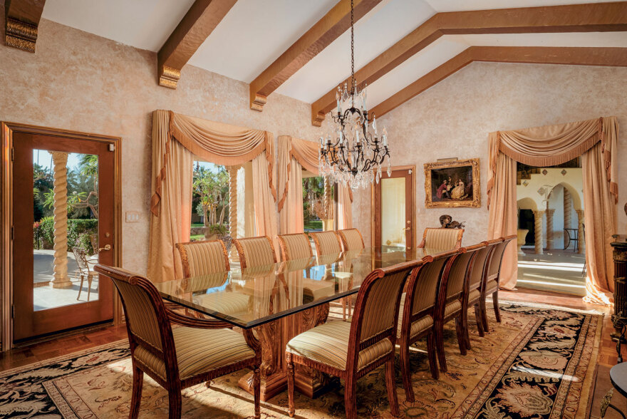 Villa Paradiso: Το καταφύγιο του Κάρι Γκραντ πωλείται για 11 εκατ. ευρώ 