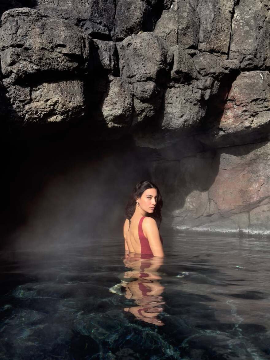 H Ευγενία Σαμαρά έκανε σπα με νερό που ζεστάθηκε από το μάγμα στην Ισλανδία: «Όνειρο», δείτε φωτογραφίες