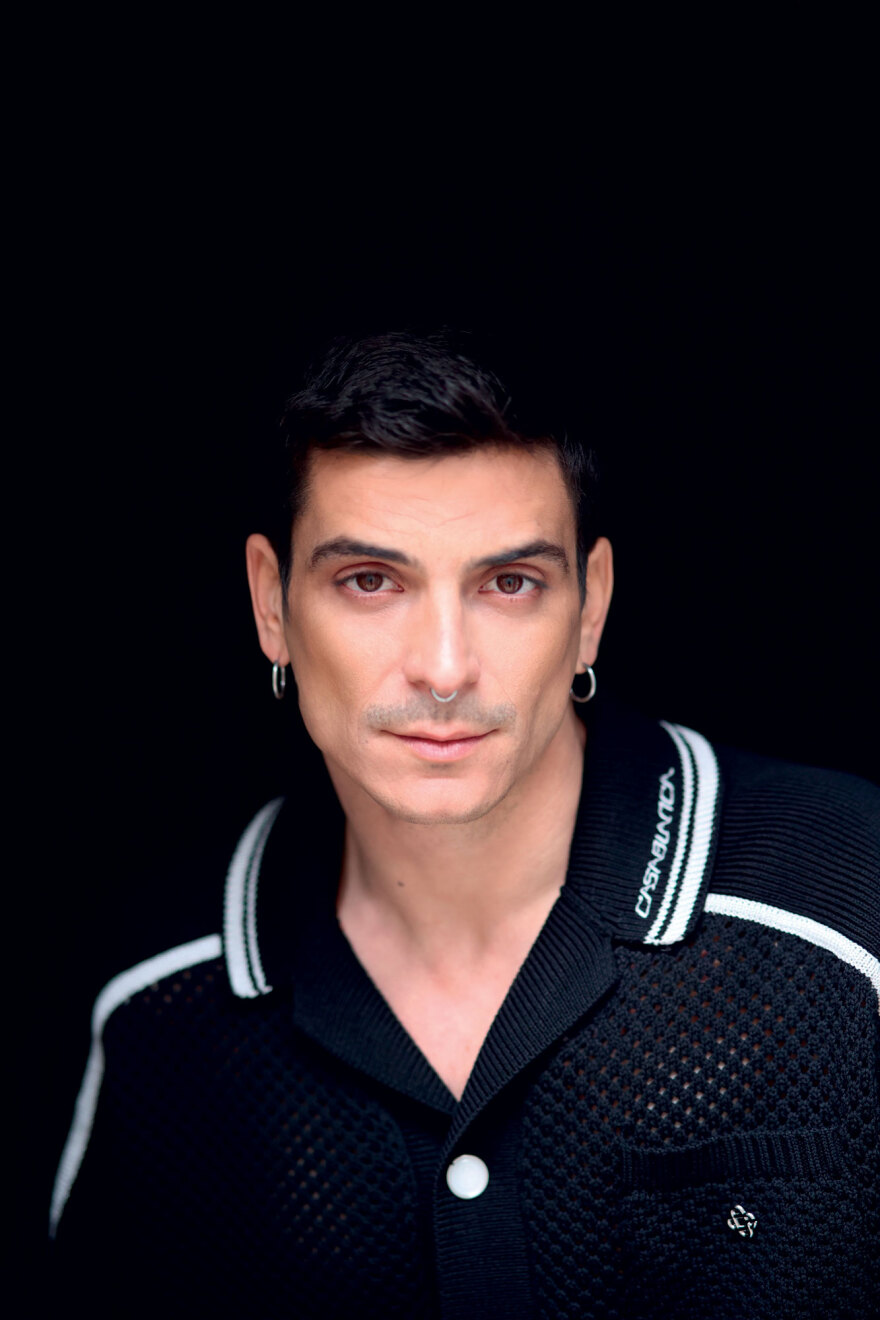 Νικολάκης Ζεγκίνογλου: Δίνομαι πολύ στο γύρισμα, βάζω την ψυχή μου