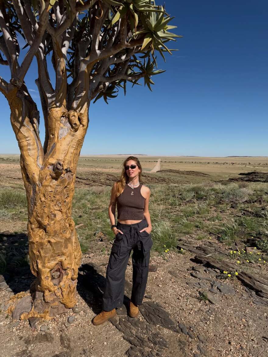 Κιάρα Φεράνι για το ταξίδι της στη Ναμίμπια: Έφαγα σπιτικά λαζάνια στη μέση της ερήμου
