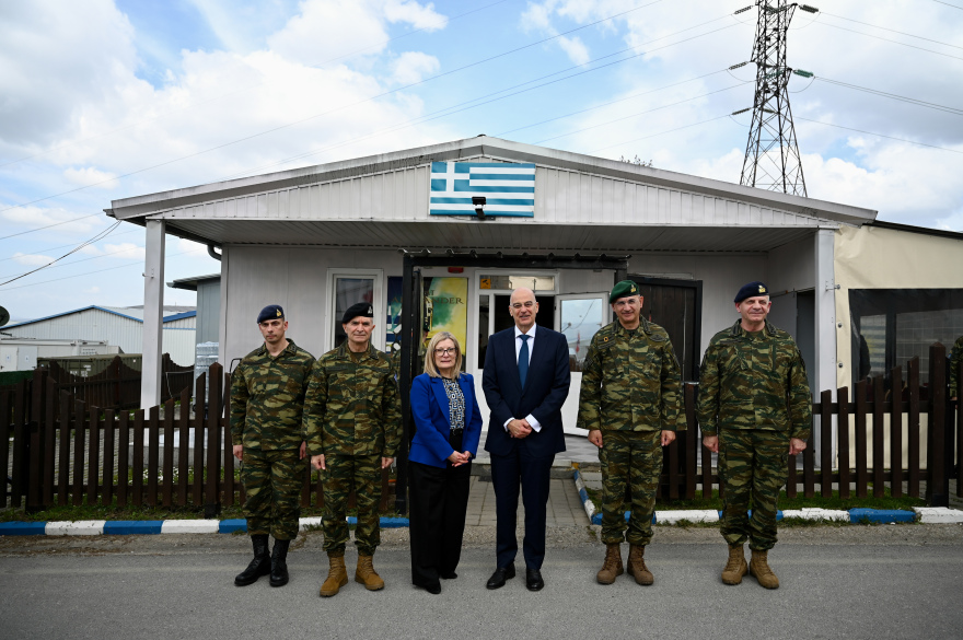 Συνάντηση Δένδια με τον πρωθυπουργό του Κοσόβου στην Πρίστινα, δείτε φωτογραφίες