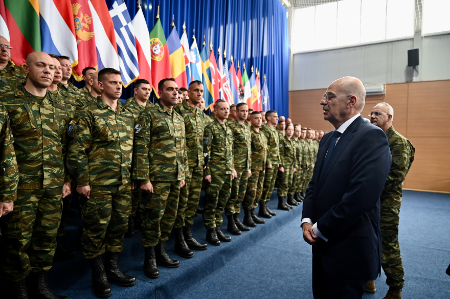 Συνάντηση Δένδια με τον πρωθυπουργό του Κοσόβου στην Πρίστινα, δείτε φωτογραφίες