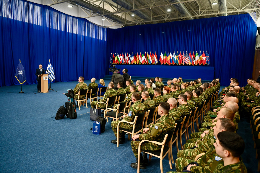 Συνάντηση Δένδια με τον πρωθυπουργό του Κοσόβου στην Πρίστινα, δείτε φωτογραφίες
