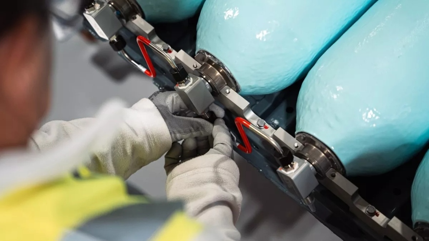 Αυτονομία 700 χιλιομέτρων για την BMW iX5 Hydrogen