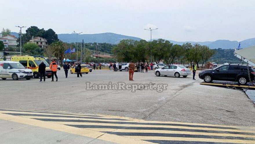 Τραυματίστηκε 72χρονη επιβάτις πλοίου στο λιμάνι της Αρκίτσας, της παρείχε πρώτες βοήθειες γιατρός που ταξίδευε μαζί της