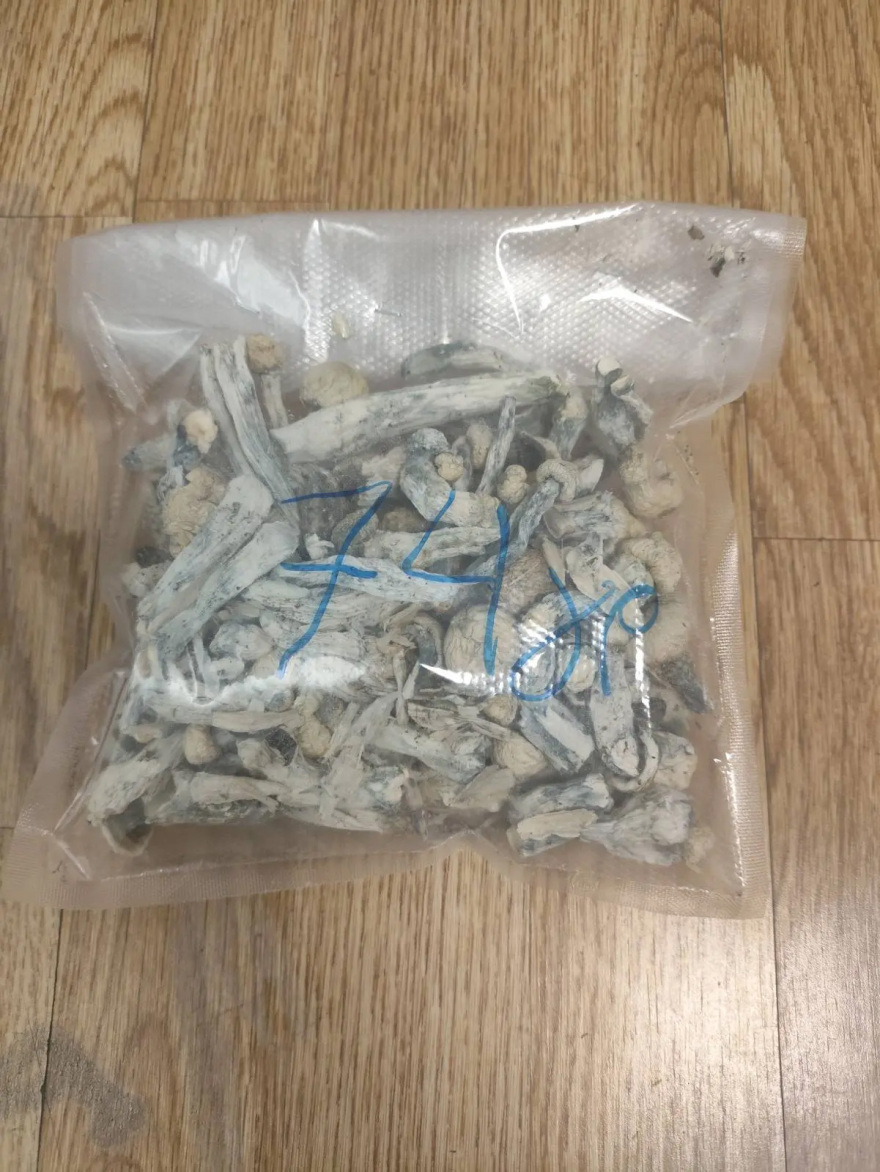 Συνελήφθη 27χρονος που παρέλαβε ταχυδρομικό δέμα με σχεδόν 2 κιλά κάνναβης