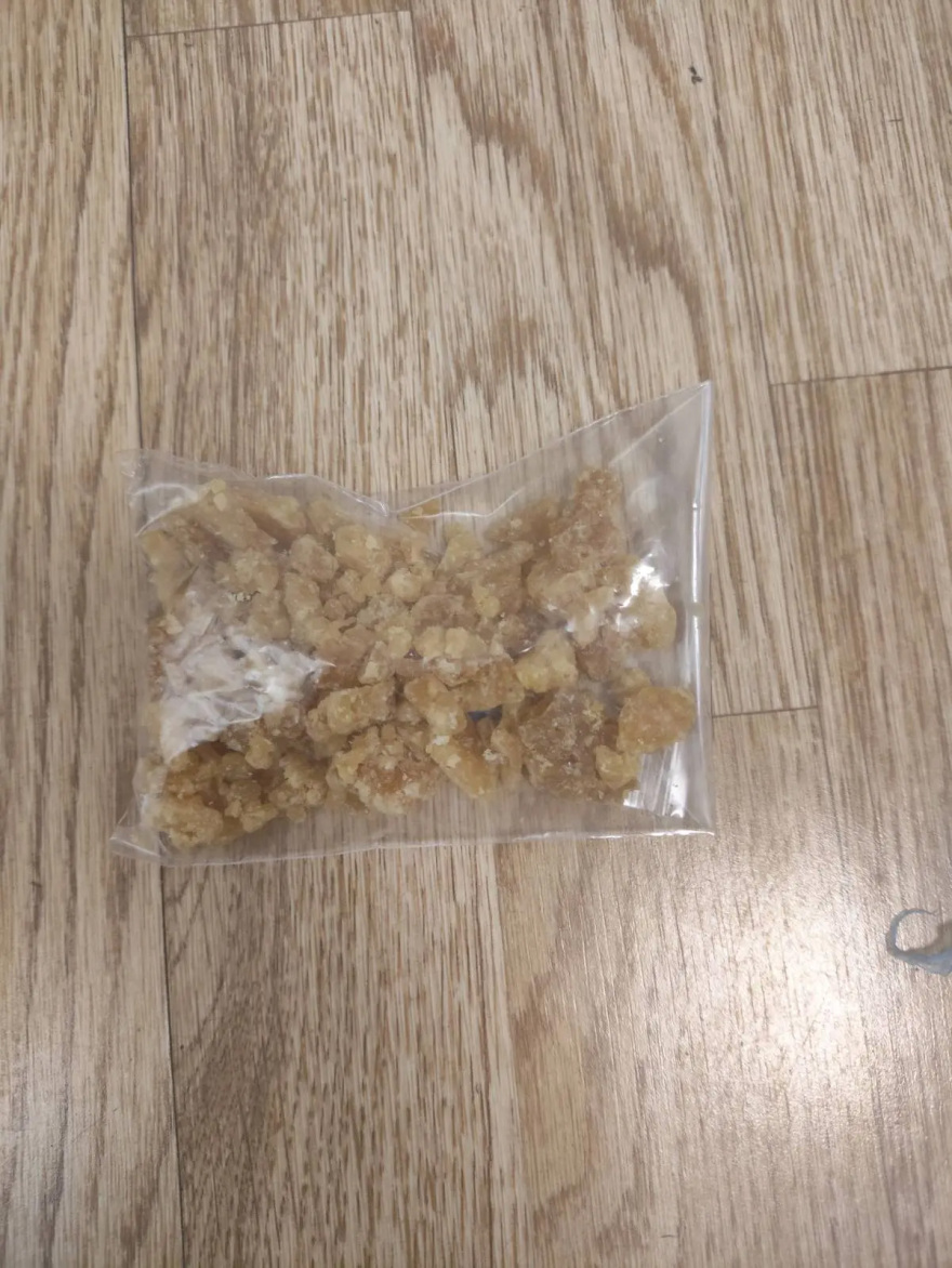 Συνελήφθη 27χρονος που παρέλαβε ταχυδρομικό δέμα με σχεδόν 2 κιλά κάνναβης