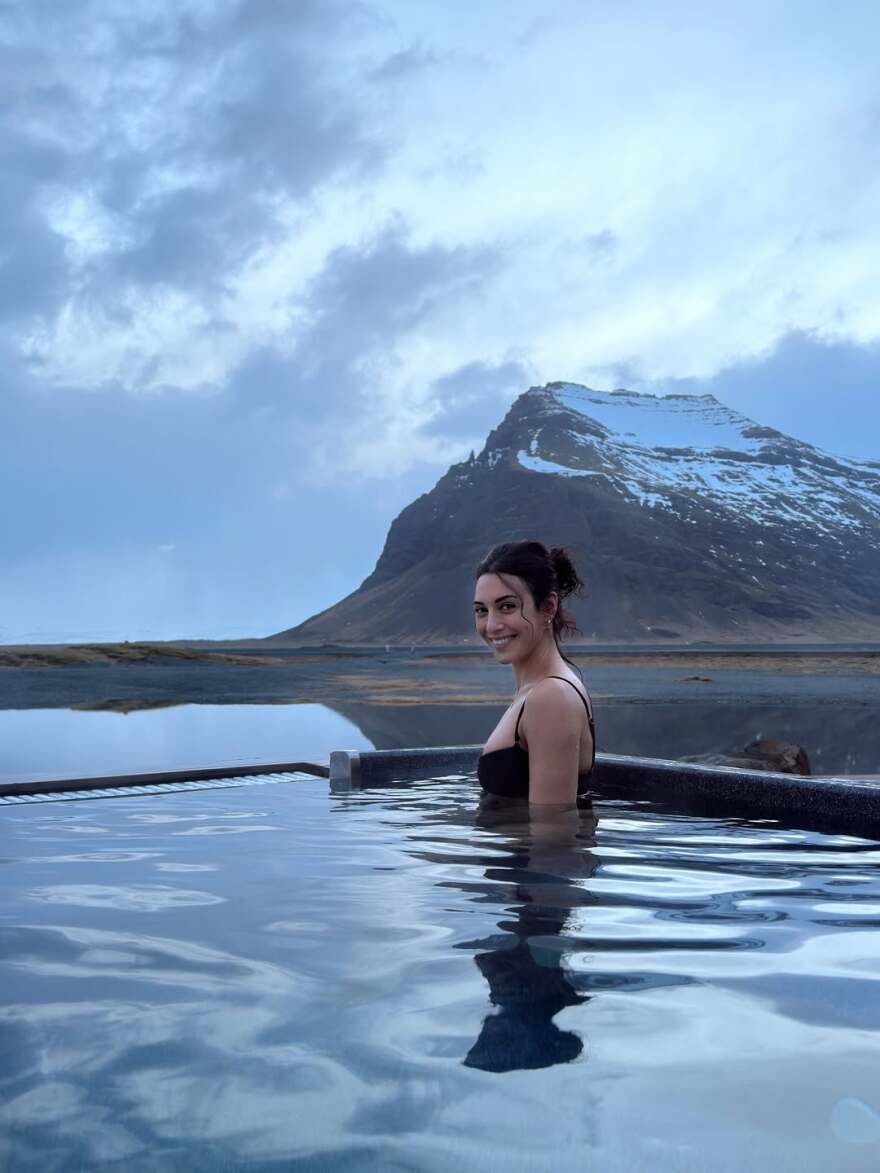 Η Ευγενία Σαμαρά μοιράστηκε νέες εικόνες από το ταξίδι της στην Ισλανδία: «Είμαι ξεμυαλισμένη με αυτή τη χώρα»