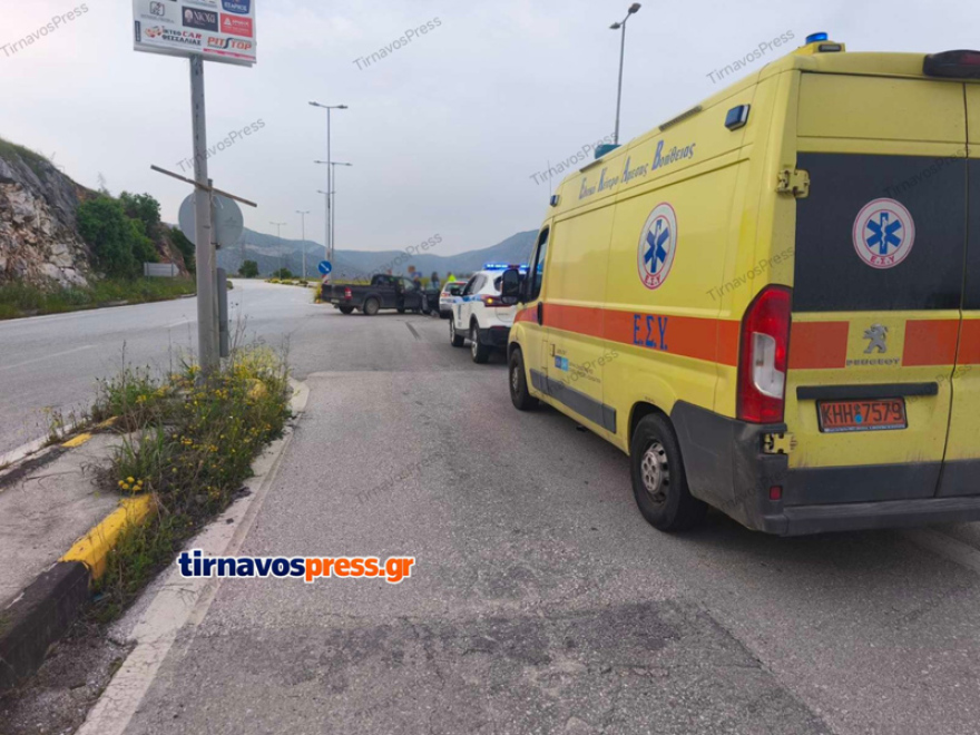 Πέντε τραυματίες σε τροχαίο με δύο αυτοκίνητα στην Εθνική Λάρισας-Κοζάνης, βίντεο