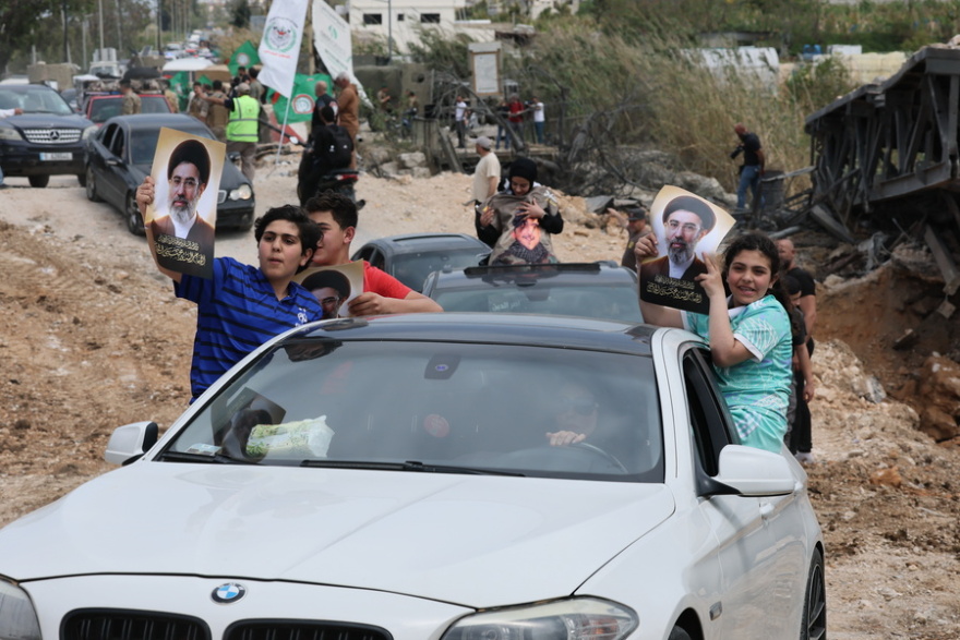 «Θέλω απλά να γυρίσω»: Χιλιάδες άνθρωποι επιστρέφουν στο νότιο Λίβανο μετά την κατάπαυση του πυρός, δείτε φωτογραφίες