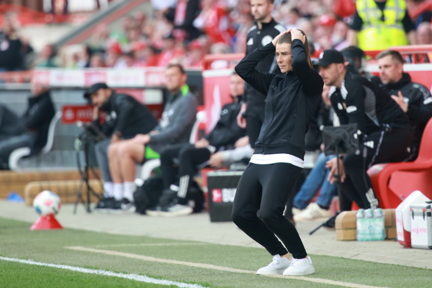 Bundesliga: Ο Κουλιεράκης και η Βόλφσμπουργκ πλήγωσαν την Έτα στο ιστορικό της ντεμπούτο στον πάγκο της Ουνιόν, δείτε βίντεο