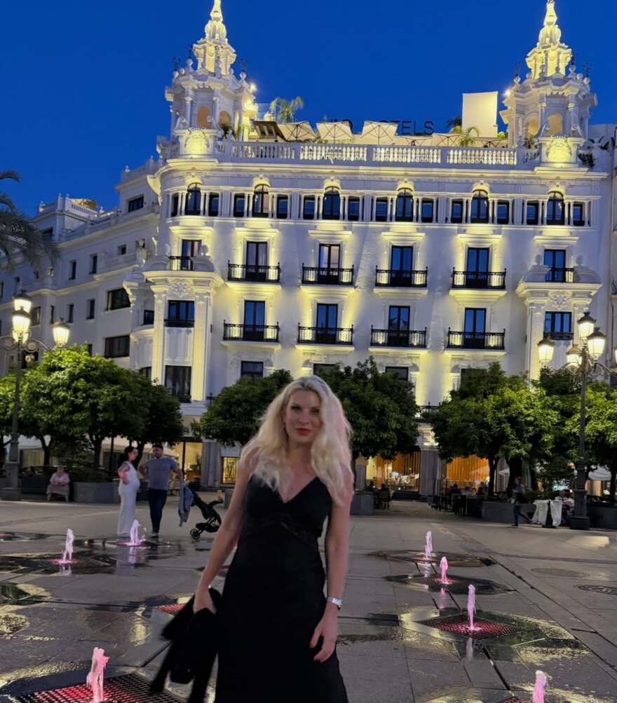 Ελένη Μενεγάκη: Οι νέες φωτογραφίες από το ταξίδι της στην Ισπανία με τον Μάκη Παντζόπουλο