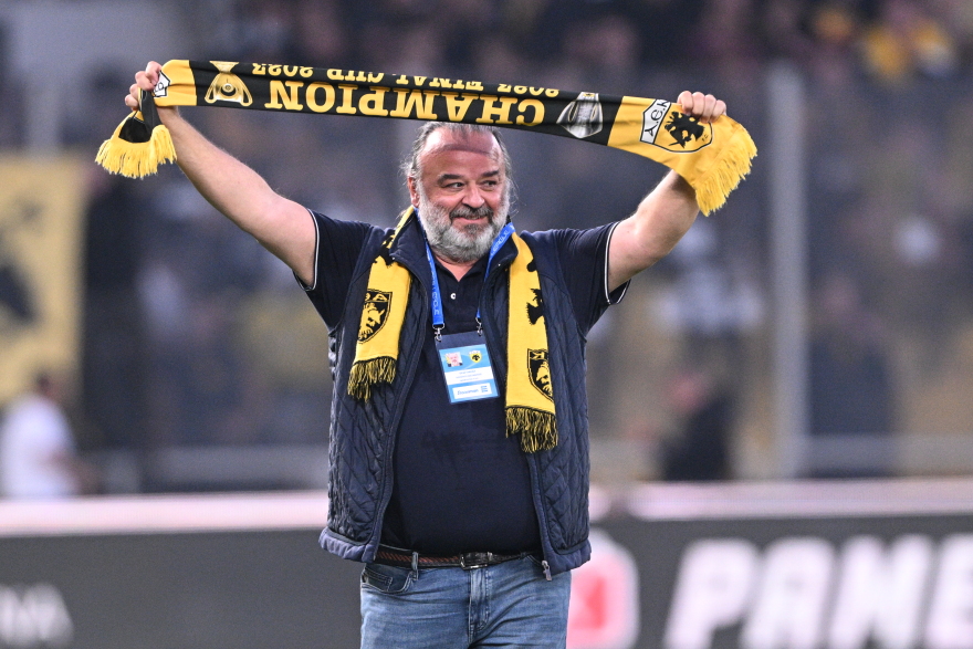 Πάρτι στη Νέα Φιλαδέλφεια μετά το 3-0 της ΑΕΚ επί του ΠΑΟΚ: «Νάτοι οι πρωταθλητές», φώναζε ο κόσμος, δείτε βίντεο