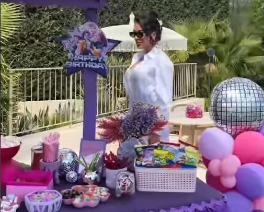 Κριστιάνο Ρονάλντο: Το παραμυθένιο πάρτι για τα γενέθλια της 4χρονης Μπέλα, δείτε βίντεο


