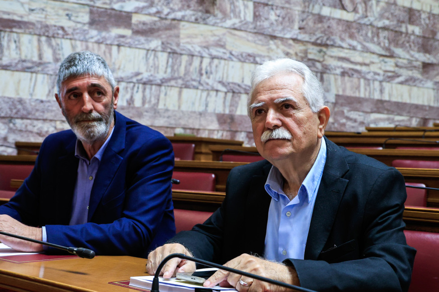 Τα πανεπιστημιακά  πτυχία των 300 της Βουλής: Ποιοι έχουν, ποιοι δεν έχουν, ποιοι εγκατέλειψαν, ποιοι δηλώνουν τελειόφοιτοι