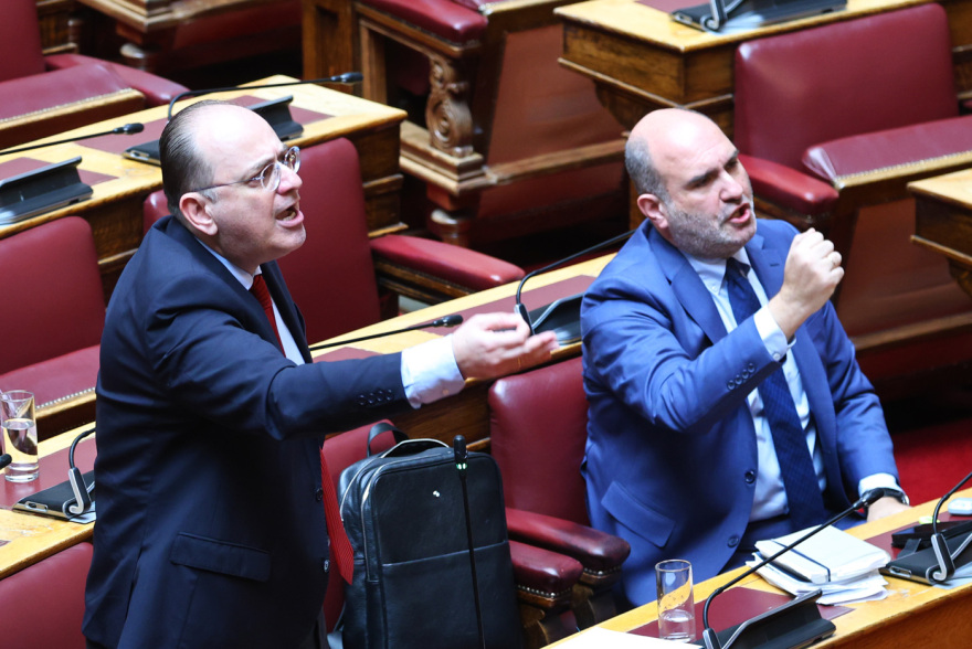 Τα πανεπιστημιακά  πτυχία των 300 της Βουλής: Ποιοι έχουν, ποιοι δεν έχουν, ποιοι εγκατέλειψαν, ποιοι δηλώνουν τελειόφοιτοι