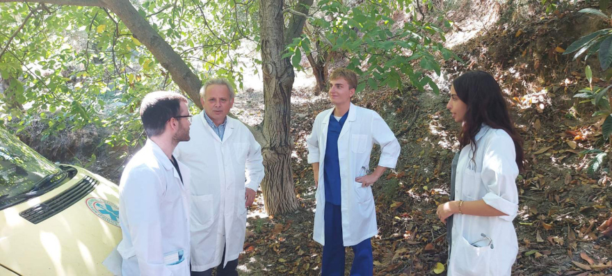 Ο βραβευμένος γιατρός Ανάργυρος Μαριόλης στον Δανίκα: Έχω επενδύσει τα πάντα στο βλέμμα των ασθενών, με κάνουν κάθε μέρα καλύτερο άνθρωπο