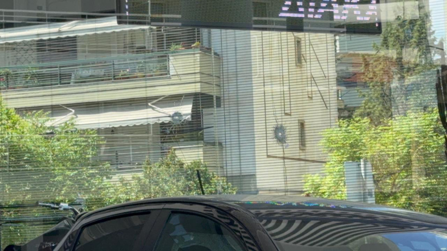 Πυροβολισμοί και μολότοφ σε αντιπροσωπεία αυτοκινήτων στη Θεσσαλονίκη