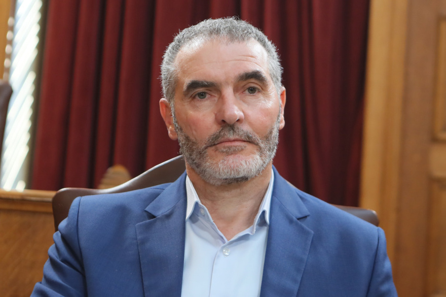 Τα πανεπιστημιακά  πτυχία των 300 της Βουλής: Ποιοι έχουν, ποιοι δεν έχουν, ποιοι εγκατέλειψαν, ποιοι δηλώνουν τελειόφοιτοι