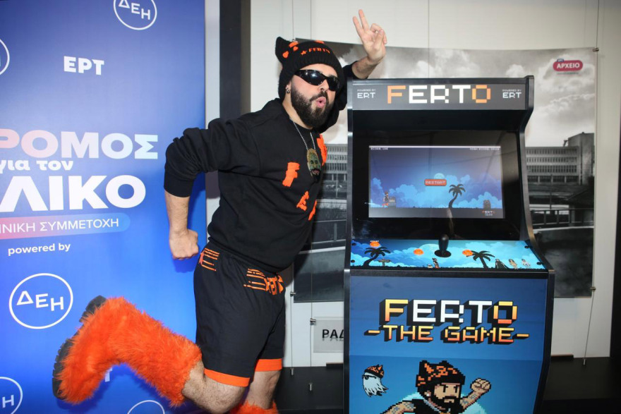 Eurovision 2026: Με το σήμα της νίκης ο Ακύλας, σήμερα η συνέντευξη τύπου στην ΕΡΤ