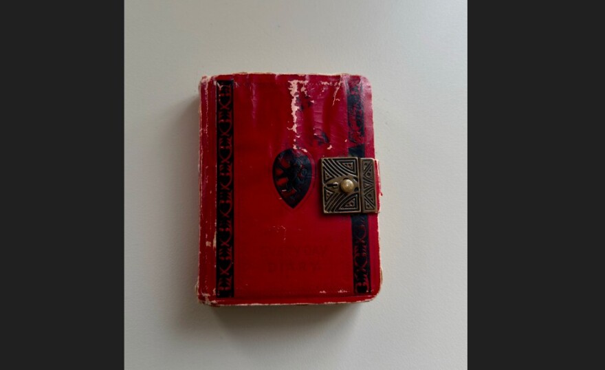 Όταν «πάγωσε» η άνοιξη: Μαρτυρία από το ημερολόγιο μιας μαθήτριας για την 21η Απριλίου 1967