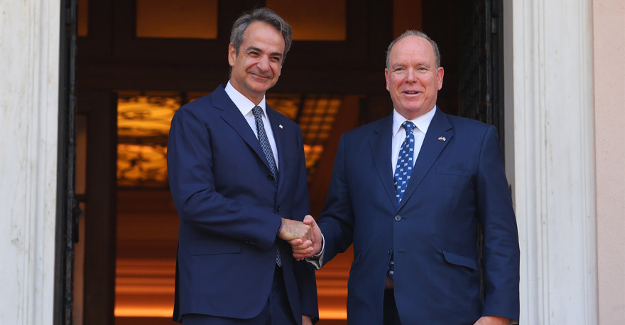 Στο Μαξίμου για συνάντηση με τον Μητσοτάκη ο πρίγκιπας Αλβέρτος του Μονακό