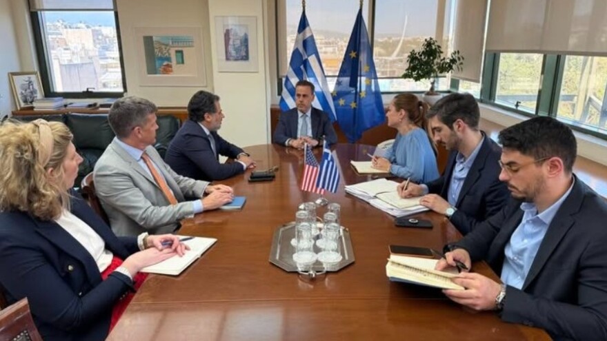 Συνάντηση Παπασταύρου με τον ειδικό απεσταλμένο των ΗΠΑ για την Ενέργεια, στο επίκεντρο ο Κάθετος Διάδρομος