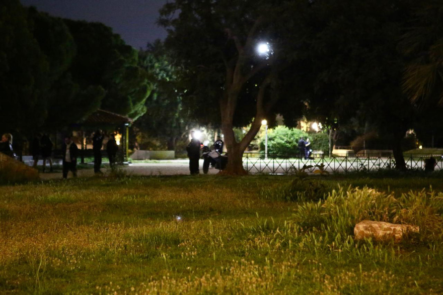 Νεκρός 25χρονος στον Άγιο Δημήτριο γιος υψηλόβαθμου αξιωματικού της ΕΛΑΣ - «Τον κάρφωσαν με μαχαίρι στην καρδιά»