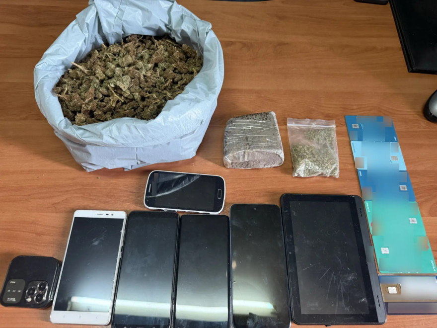 Συνελήφθη 35χρονος για απόπειρα ανθρωποκτονίας της συντρόφου στον Άγιο Παντελεήμονα, την απείλησε με όπλο
