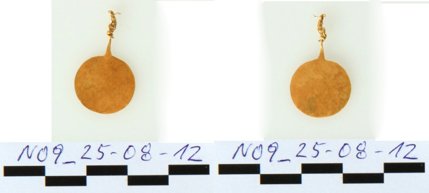 Αίγινα: Αρχαία κοσμήματα ανακαλύφθηκαν στον λόφο της Κολώνας - Δείτε φωτογραφίες