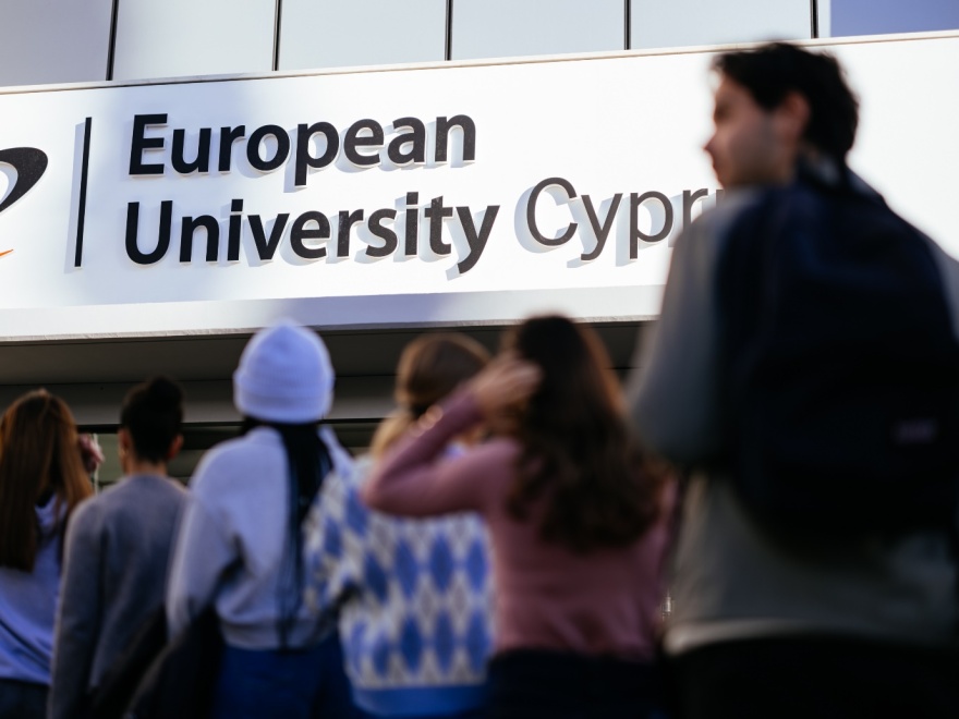 Σπουδές Οδοντιατρικής: Γιατί το Ευρωπαϊκό Πανεπιστήμιο Κύπρου αποτελεί την ιδανική επιλογή για Έλληνες φοιτητές