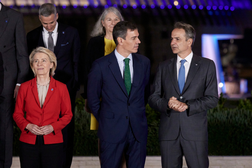 Στην Κύπρο ο Μητσοτάκης: Βήμα προς την σωστή κατεύθυνση το δάνειο των €90 δισ. στην Ουκρανία