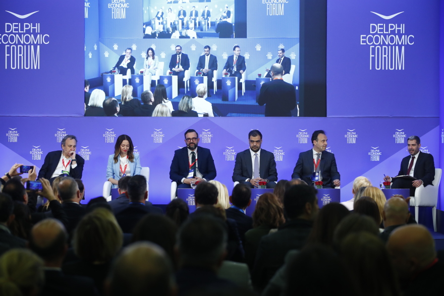 «Ναι» από τον Παπαστεργίου στην πρόταση Μαρινάκη για ταυτοποίηση των χρηστών στο διαδίκτυο