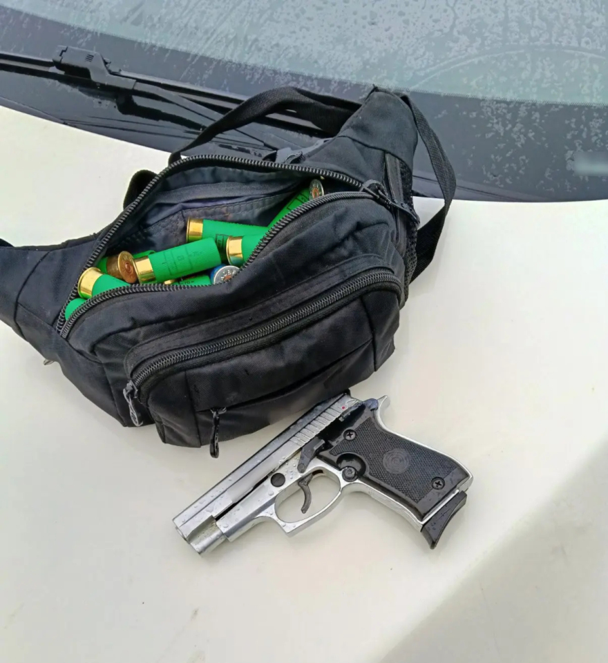 Επιχείρηση «σκούπα» της ΕΛΑΣ σε Μέγαρα και Νέα Πέραμο με 7 συλλήψεις και ξήλωμα 1,200 μέτρων καλωδίων για ρευματοκλοπές
