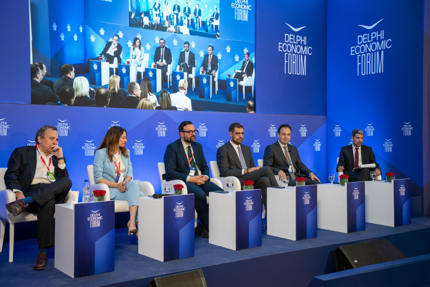 Μαρινάκης στο Φόρουμ των Δελφών: Η μάχη ενάντια στην παραπληροφόρηση είναι βαθύτατα κοινωνικό θέμα