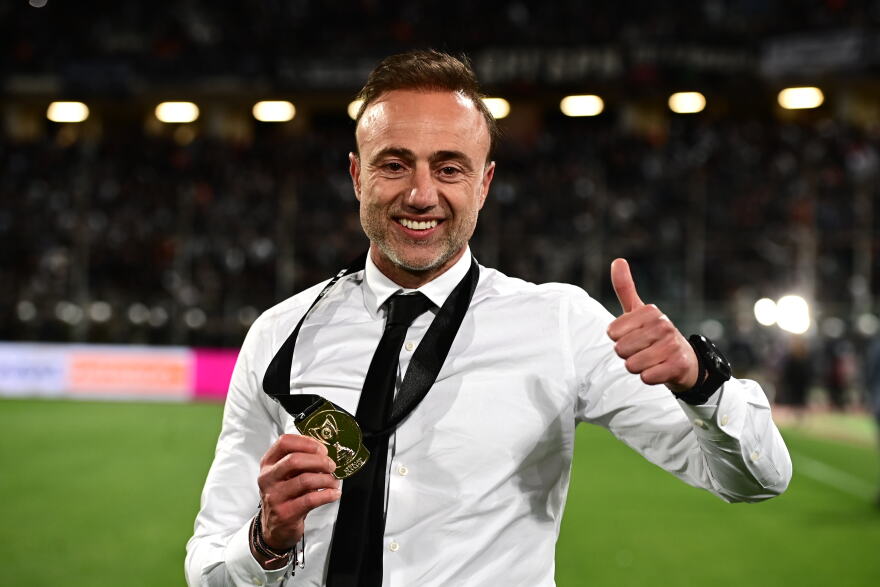 H ζωή του Χρήστου Κόντη που οδήγησε τον ΟΦΗ στην κορυφή μετά από 39 χρόνια: Ο έρωτας για το ποδόσφαιρο, οι γυναίκες του και το έμφραγμα, βίντεο και φωτογραφίες 